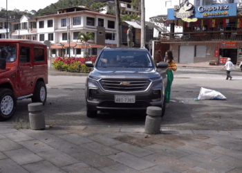 [COMPLETE] 545M0920 C351 Indigente se convierte en el prometido de una millonaria