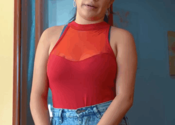 [COMPLETE] 516M0920 C322 Mi mamá me cobró por vivir en su casa