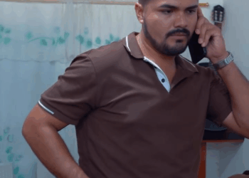 [COMPLETE] 508M0920 C314 Negó a su esposo taxista frente a su jefe