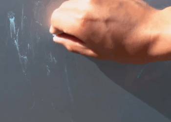 [COMPLETE] 504M0920 C310 Hombre en silla de ruedas le enseña a una mujer el valor de una relación sana