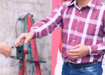 [COMPLETE] 098M0905 AE098 Su sueño era ser mecánica pero su padre no le apoyó, hasta que decidió hacer esto