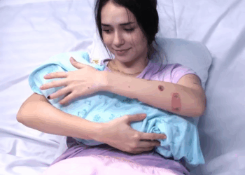 [COMPLETE] 471M0920 AQ347 Su Marido queria un niño pero ella sólo paria Niñas