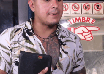 [COMPLETE] 136M0920 AQ012 Huérfano pide que lo lleven al Cielo