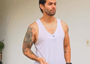 [COMPLETE] 170M0920 AQ046 Mujeriego vive con su Esposa y su Amante en la misma Casa