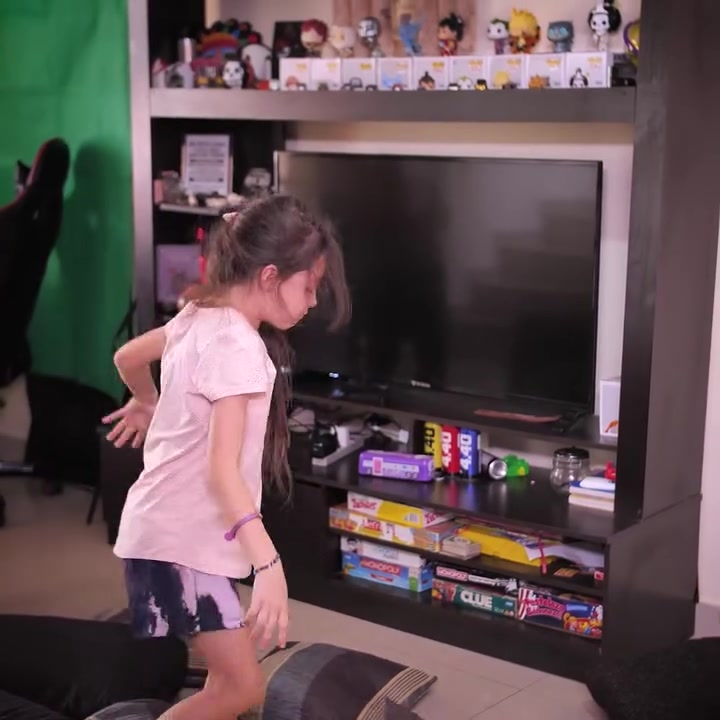 [COMPLETE] 415M0920 AQ291 Nadie podía calmar la IRA de esta Niña pero su Madre hizo esto