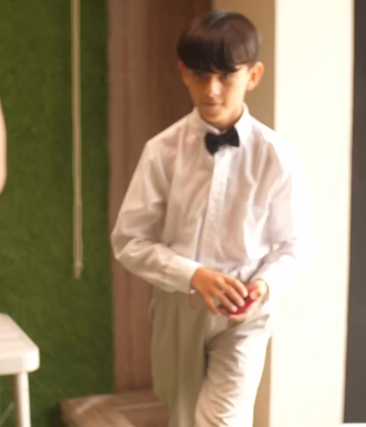 [COMPLETE] 174M0920 AQ050 Niño le pide matrimonio a una Millonaria