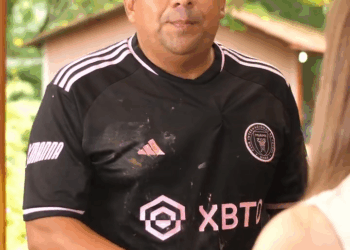 [COMPLETE] 408M0920 AQ284 Descubre que su Novia tiene una hermana Gemela en la Piscina Pública