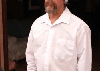 [COMPLETE] 401M0920 AQ277 Padre le da una leccion a sus hijos Egoistas y Codiciosos