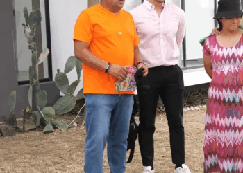 [COMPLETE] 368M0920 AQ244 Chica se roba la herencia de su hermano de la peor Manera