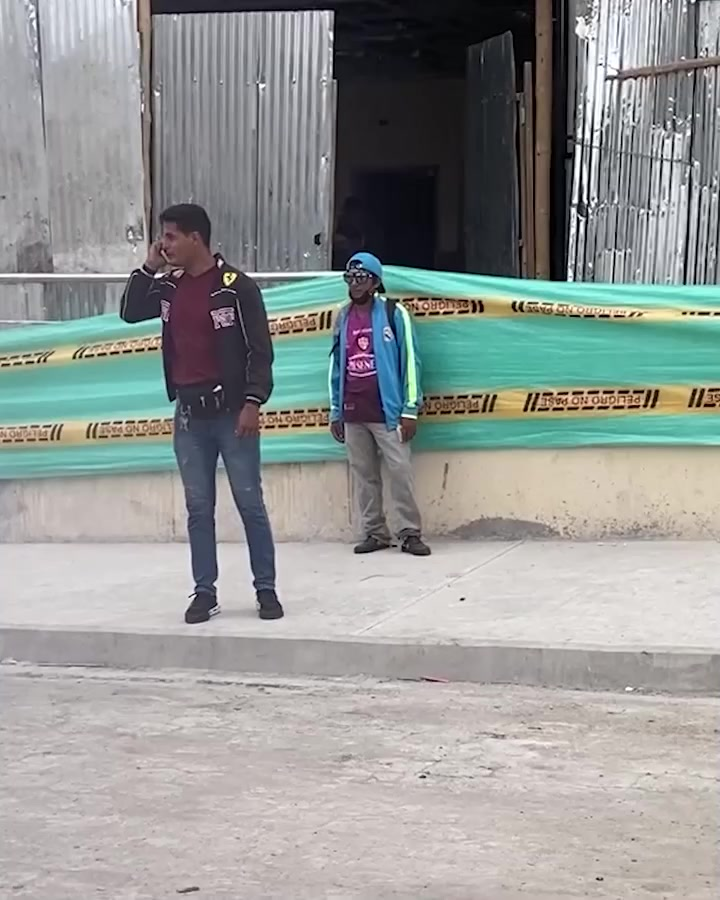 [COMPLETE] 202M0920 AQ078 El Celular Eléctrico