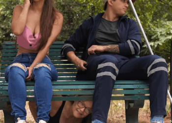 [COMPLETE] 340M0920 AQ216 Madre Amarra a su hija a un Barrendero para que no salga con un mal hombre