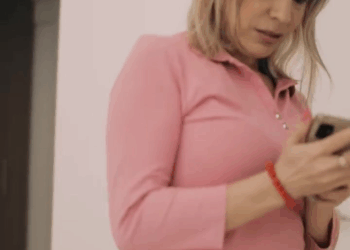 [COMPLETE] 220M0920 AQ096 Desobedecía a su mamá y se escapaba con su novio pero nunca imaginó las terribles consecuencias Refl