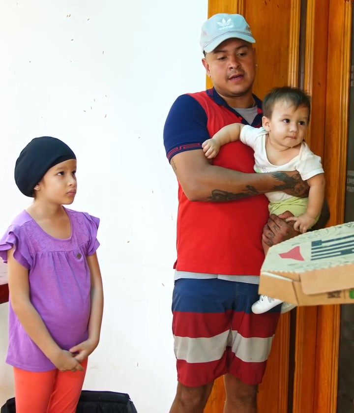 [COMPLETE] 314M0920 AQ190 Delivery entrega Pizzas con sus Bebés y es humillado por un Cliente