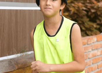 [COMPLETE] 313M0920 AQ189 Gemelo ocultaba una oscura verdad