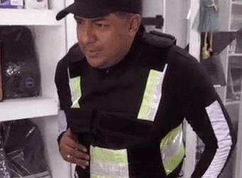 [COMPLETE] 311M0920 AQ187 Adolescente humilla a su Mama en Publico por no comprarle un Iphone 13