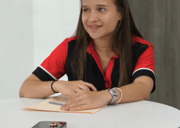 [COMPLETE] 309M0920 AQ185 Le Vende un Auto al Millonario sin saber que era el Amante de su Esposa#triste