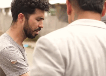 [COMPLETE] 302M0920 AQ178 Estafadora Inmigrante se Enamora de su Víctima ️