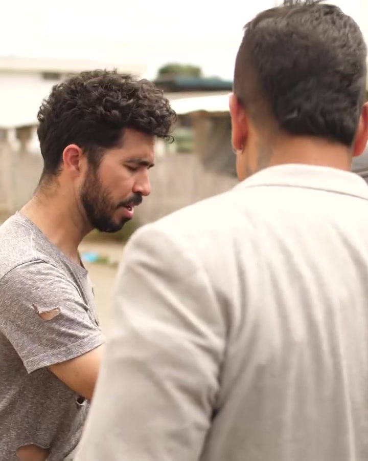 [COMPLETE] 302M0920 AQ178 Estafadora Inmigrante se Enamora de su Víctima ️