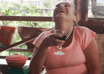 [COMPLETE] 125M0905 AF025 Abandonaron a su madre en Navidad sin pensar lo que pasaría