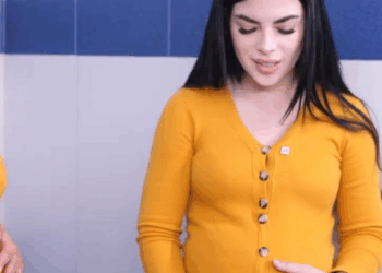 [COMPLETE] 235M0920 AQ111 Mejores amigas están Embarazadas del mismo Hombre pero no lo sabían