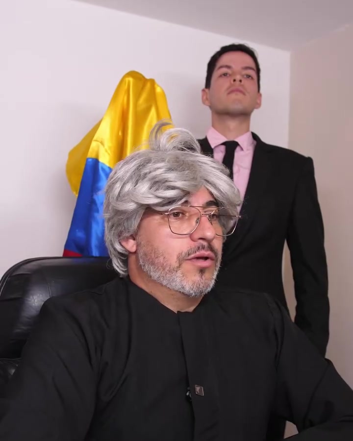 [COMPLETE] 280M0920 AQ156 Divorciada compra un Robot para que sea Nuevo Papá de su Hija