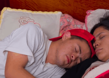 [COMPLETE] 133M0905 AF033 Niño no recibió el amor de su padre, pero aun así arriesgó todo por su hermana