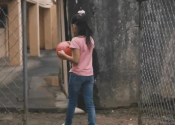 [COMPLETE] 155M0905 AF055 Padre desprecó a sus propios hijos y prefirió a su hijastra