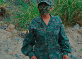 [COMPLETE] 161M0905 AF061 El amor de una madre es infinitamente grande