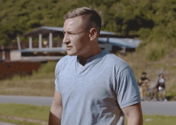 [COMPLETE] 162M0905 AF062 Le TRAICIONABA a su esposo pero Él hizo esto al enterarse