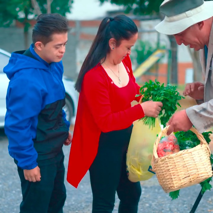 [COMPLETE] 228M0905 AF128 Espejo mostró el futuro de este niño y su padre lo hechó de la casa sin saber que lo volvería a nece