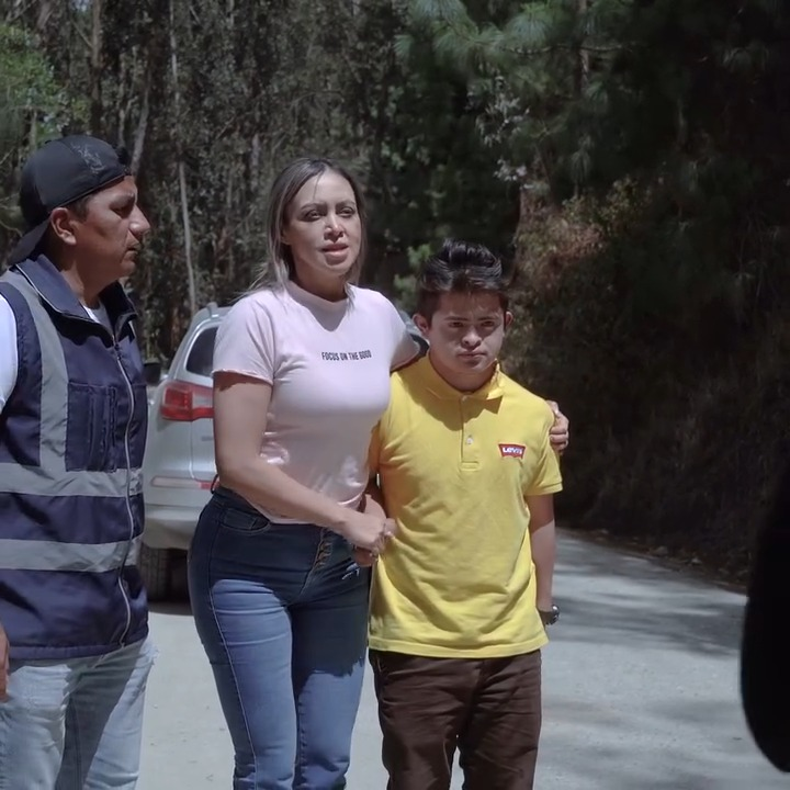 [COMPLETE] 238M0905 AF138 Niño inteligente mintió a su padrastro que se gano una lavadora para salvar a su madre