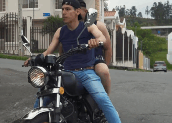 [COMPLETE] 263M0905 AF163 Enamoró a este hombre para buscar justicia en nombre de su hermana