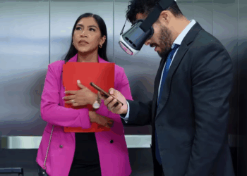 [COMPLETE] 508M0905 AF408 Hombre maleducado perdió la única oportunidad de su vida por meterse con la mujer equivocada