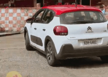 [COMPLETE] 495M0905 AF395 Ayudó a una desconocida Millonaria sin pensar que le daría esta recompensa