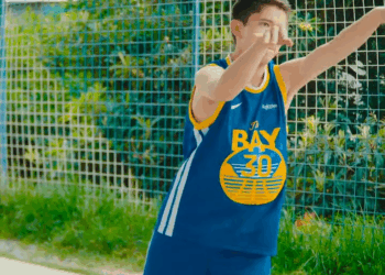 [COMPLETE] 494M0905 AF394 Nadie creían en sus habilidades para jugar basquetbol, hasta que les demostró lo contrario