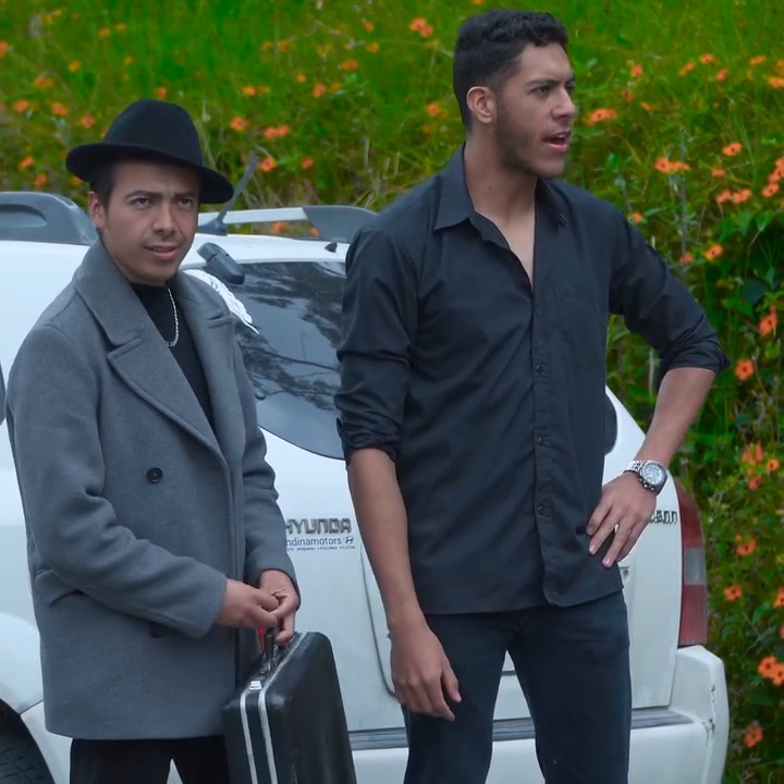 [COMPLETE] 491M0905 AF391 Utilizó las habilidades de su hermano menor para salvarse