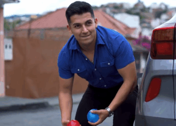 [COMPLETE] 484M0905 AF384 Hacía esto a su compañera por vender huev0s y terminó así