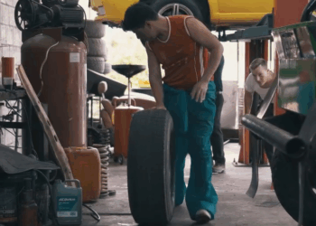 [COMPLETE] 482M0905 AF382 Llego del exterior y su esposa no lo dejo entrar al bautizo de su hijo por esta razón