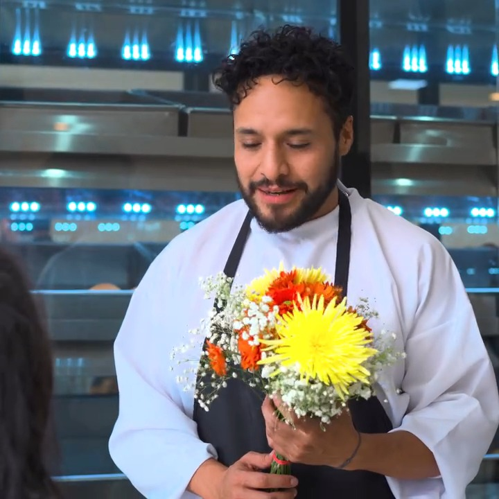 [COMPLETE] 478M0905 AF378 Niña buscaba un pastel especial para su madre y esta mujer la trató mal