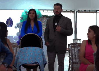 [COMPLETE] 477M0905 AF377 Madre he hijo sufren desplαntes de su ex pareja y su nueva novia embarazadα