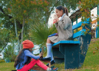 [COMPLETE] 448M0905 AF348 Juzgó a una niña por su apariencia y terminó aprendiendo una valiosa lección