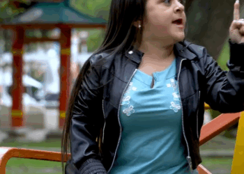 [COMPLETE] 445M0905 AF345 Valiente mujer saca adelante a su hijo a pesar de las dificultades