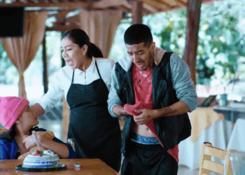 [COMPLETE] 441M0905 AF341 Ser millonario no compra la educación