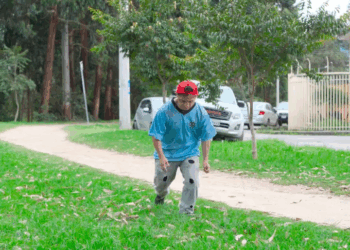 [COMPLETE] 427M0905 AF327 Ángelo salvó a una mujer de un robo sin pensar que le acusarían a él