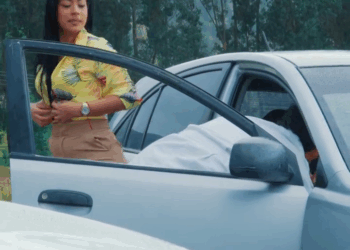 [COMPLETE] 421M0905 AF321 Padre salvα la vidα a la hija de su nuevα novia antes que a su pr0piα hijα, al final paso esto