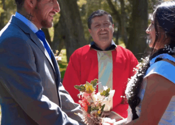 [COMPLETE] 409M0905 AF309 Iba a casarse con el hombre equivocado, pero su exnovio apareció en el momento justo