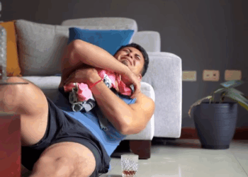 [COMPLETE] 404M0905 AF304 Se olvidaron de su hija por prestarle más atención a su relación rota