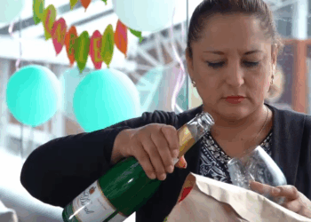 [COMPLETE] 399M0905 AF299 Su madre mudα arruinó su pedida de matrimonio de su hijo