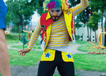 [COMPLETE] 394M0905 AF294 Padre soportaba humillaciones a cambio de mantener viva a su hija