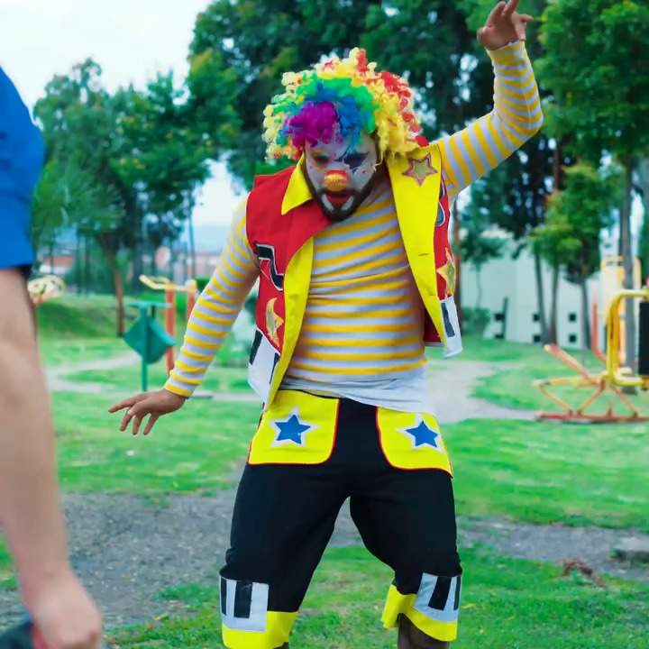 [COMPLETE] 394M0905 AF294 Padre soportaba humillaciones a cambio de mantener viva a su hija